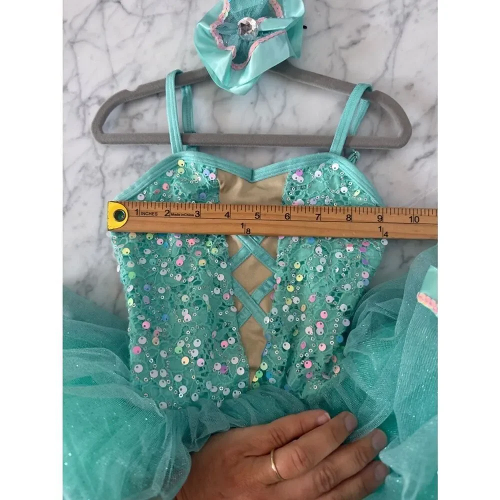 N/A turquoise sequin